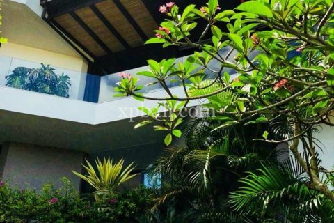 3 bedrooms Villa in South Kuta, Badung, Indonesia No. 7901 12