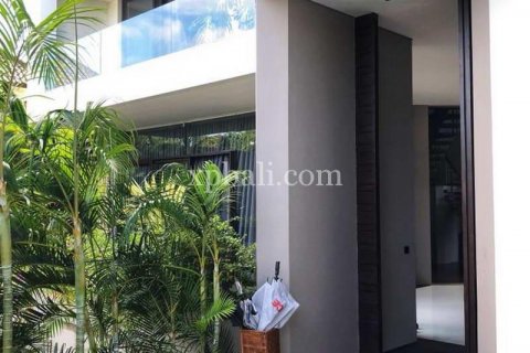 3 bedrooms Villa in South Kuta, Badung, Indonesia No. 7901 9