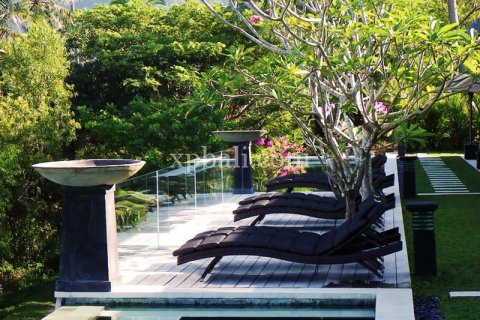 5 bedrooms Villa in Indonesia No. 7898 7