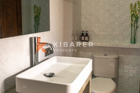 Вилла с 2 спальнями в Kerobokan, Бадунг, Индонезия № 12386 10