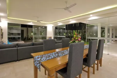 3 bedrooms Villa in Seminyak, Badung, Indonesia No. 10693 10