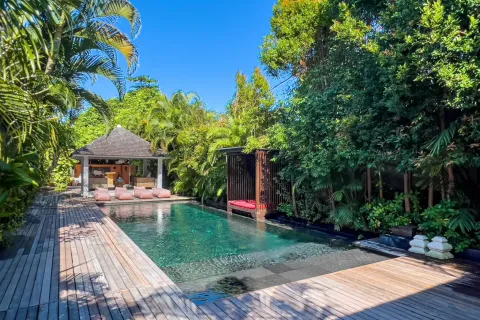 5 bedrooms Villa in Badung, Indonesia No. 10695