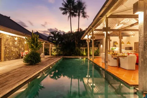 4 bedrooms Villa in Seminyak, Badung, Indonesia No. 10461 2