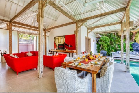 4 bedrooms Villa in Seminyak, Badung, Indonesia No. 10461 15
