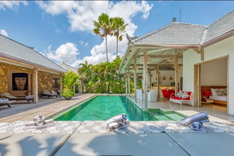 4 bedrooms Villa in Seminyak, Badung, Indonesia No. 10461 11