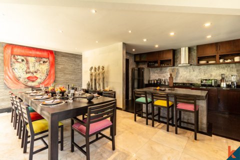 4 bedrooms Villa in Badung, Indonesia No. 10462 11