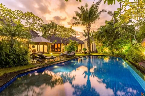 4 bedrooms Villa in Badung, Indonesia No. 10462 2