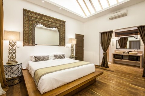 9 bedrooms Villa in Canggu, Badung, Indonesia No. 11610 16