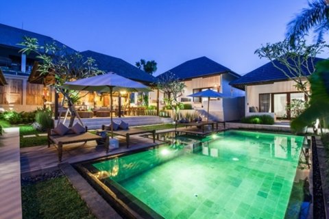 9 bedrooms Villa in Canggu, Badung, Indonesia No. 11610