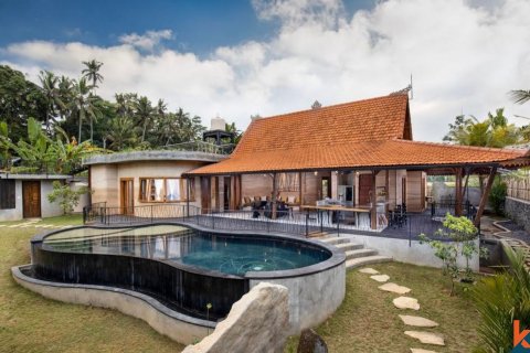 4 bedrooms Villa in Gianyar, Indonesia No. 10983