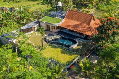 Вилла с 4 спальнями в Gianyar, Гианьяр, Индонезия № 10983 11