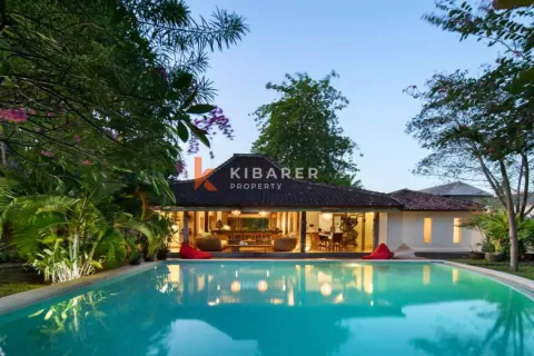 4 bedrooms Villa in Badung, Indonesia No. 12332