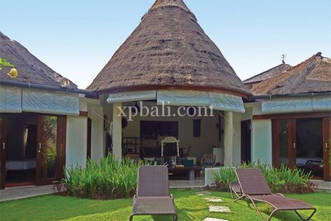 3 bedrooms Villa in Seminyak, Badung, Indonesia No. 403