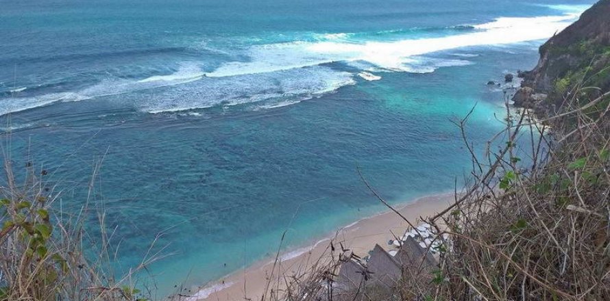 2000m2 Land in South Kuta, Badung, Indonesia No. 7800
