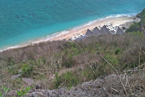 2000m2 Land in South Kuta, Badung, Indonesia No. 7800 4