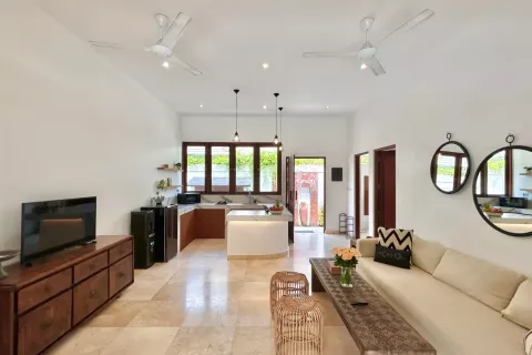 3 bedrooms Villa in Tibubeneng, Badung, Indonesia No. 10242 16