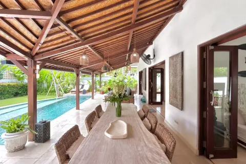 3 bedrooms Villa in Tibubeneng, Badung, Indonesia No. 10242 5