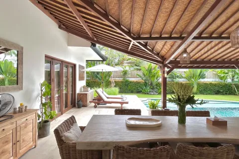 3 bedrooms Villa in Tibubeneng, Badung, Indonesia No. 10242 6
