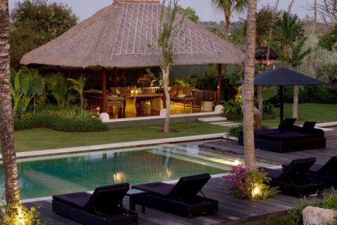 6 bedrooms Villa in South Kuta, Badung, Indonesia No. 879 25