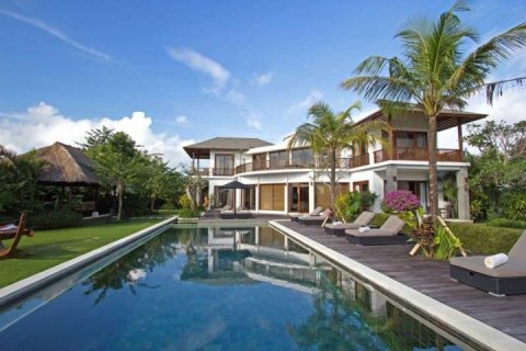 6 bedrooms Villa in South Kuta, Badung, Indonesia No. 879 5