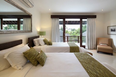 3 bedrooms Villa in Canggu, Badung, Indonesia No. 883 27