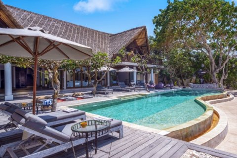 Вилла с 4 спальнями в Nusa Lembongan, Клунгкунг, Индонезия № 878 7