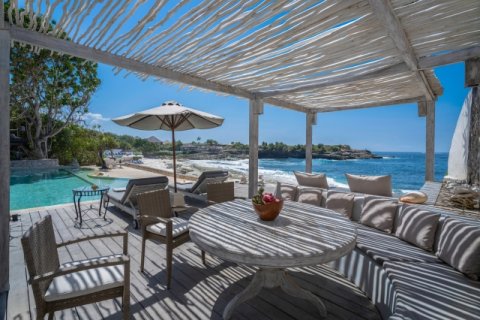 Вилла с 4 спальнями в Nusa Lembongan, Клунгкунг, Индонезия № 878 11