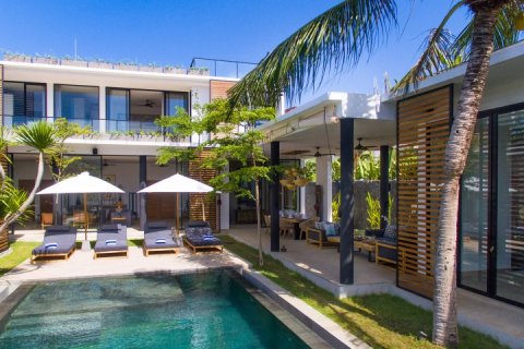 Вилла с 4 спальнями в Canggu, Бадунг, Индонезия № 882 2