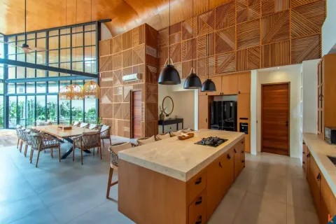 5 bedrooms Villa in Pererenan, Mengwi, Badung, Indonesia No. 10364 14