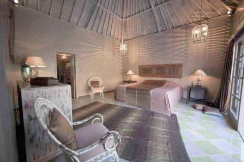Вилла с 3 спальнями в Seminyak, Бадунг, Индонезия № 1381 20