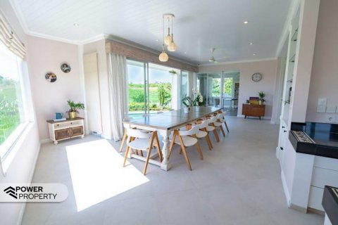 5 bedrooms Villa in Canggu, Badung, Indonesia No. 7652 10