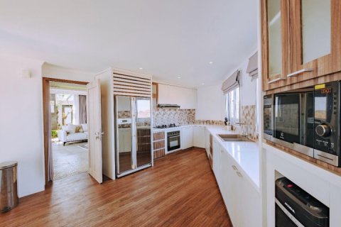 Вилла с 3 спальнями в Nusa Dua, Бадунг, Индонезия № 8337 12