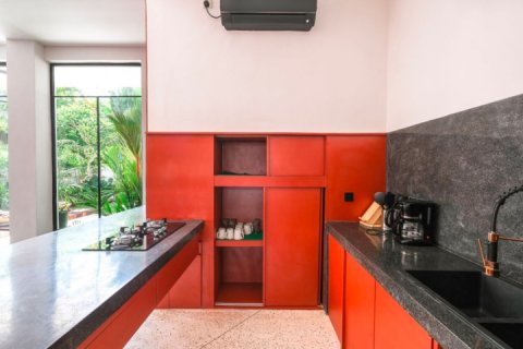 Вилла с 4 спальнями в Canggu, Бадунг, Индонезия № 8338 5