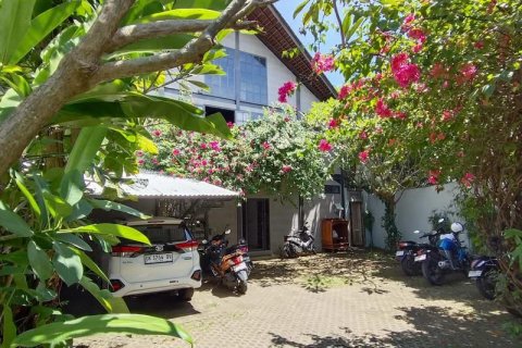Вилла с 4 спальнями в Kerobokan, Бадунг, Индонезия № 8860 3