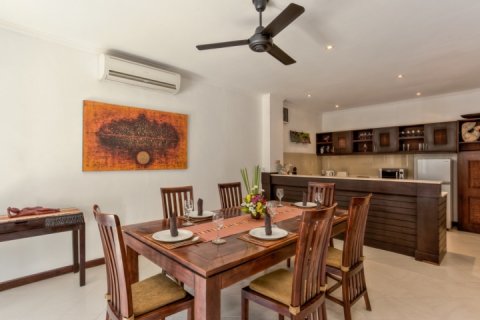 2 bedrooms Villa in Seminyak, Badung, Indonesia No. 1455 17