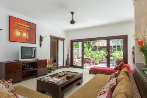 2 bedrooms Villa in Seminyak, Badung, Indonesia No. 1455 13