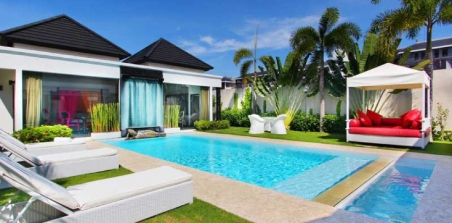 4 bedrooms Villa in Seminyak, Badung, Indonesia No. 1457