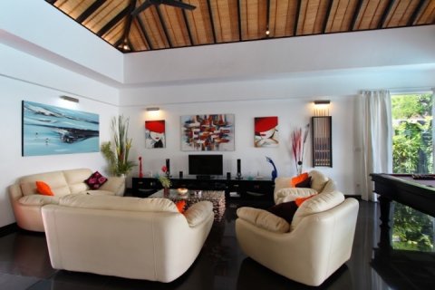 4 bedrooms Villa in Seminyak, Badung, Indonesia No. 1457 20