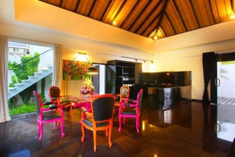 4 bedrooms Villa in Seminyak, Badung, Indonesia No. 1457 5