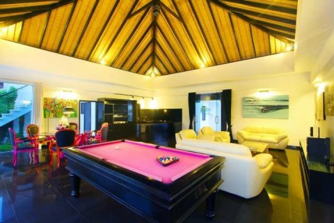 4 bedrooms Villa in Seminyak, Badung, Indonesia No. 1457 9