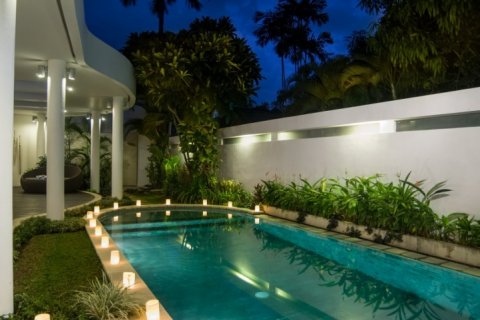 Вилла с 2 спальнями в Seminyak, Бадунг, Индонезия № 1454