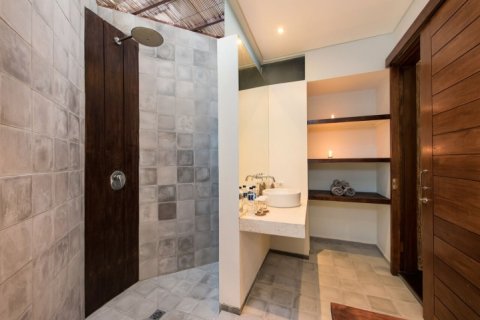 4 bedrooms Villa in Seminyak, Badung, Indonesia No. 1452 15