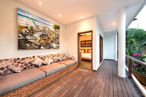 4 bedrooms Villa in Seminyak, Badung, Indonesia No. 1452 8