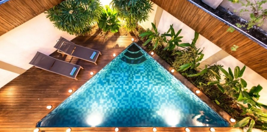 4 bedrooms Villa in Seminyak, Badung, Indonesia No. 1452