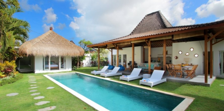 4 bedrooms Villa in Seminyak, Badung, Indonesia No. 1456