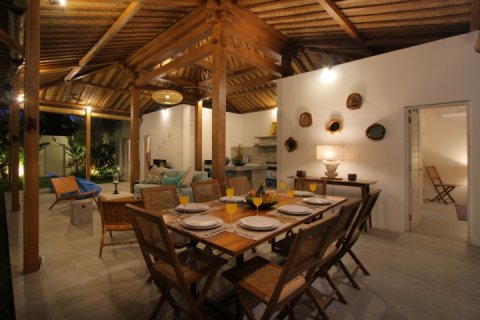 4 bedrooms Villa in Seminyak, Badung, Indonesia No. 1456 7