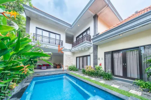 4 bedrooms Villa in Seminyak, Badung, Indonesia No. 12085