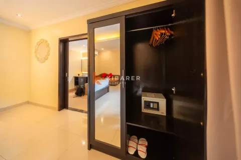 2 bedrooms Villa in Seminyak, Badung, Indonesia No. 12086 11
