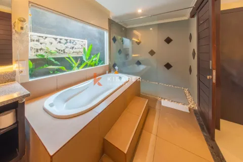 2 bedrooms Villa in Seminyak, Badung, Indonesia No. 12086 18