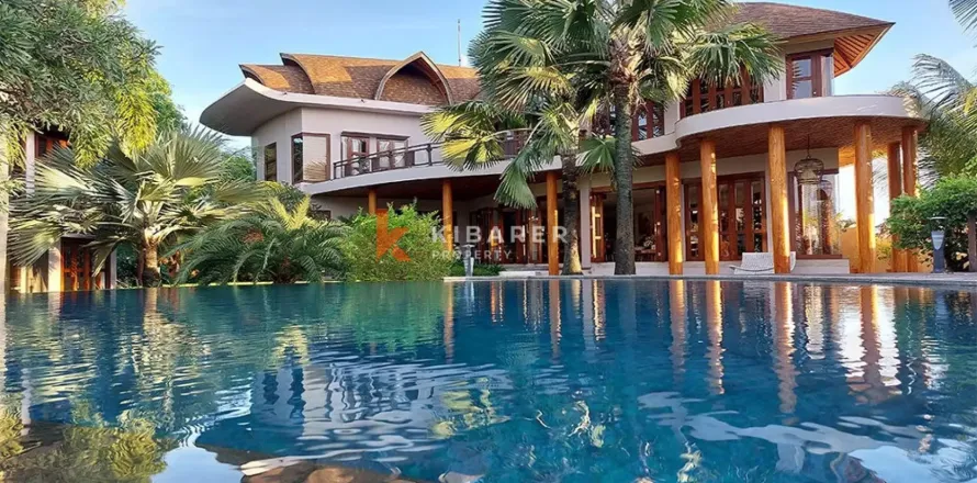 Вилла с 5 спальнями в Jimbaran, Бадунг, Индонезия № 12576
